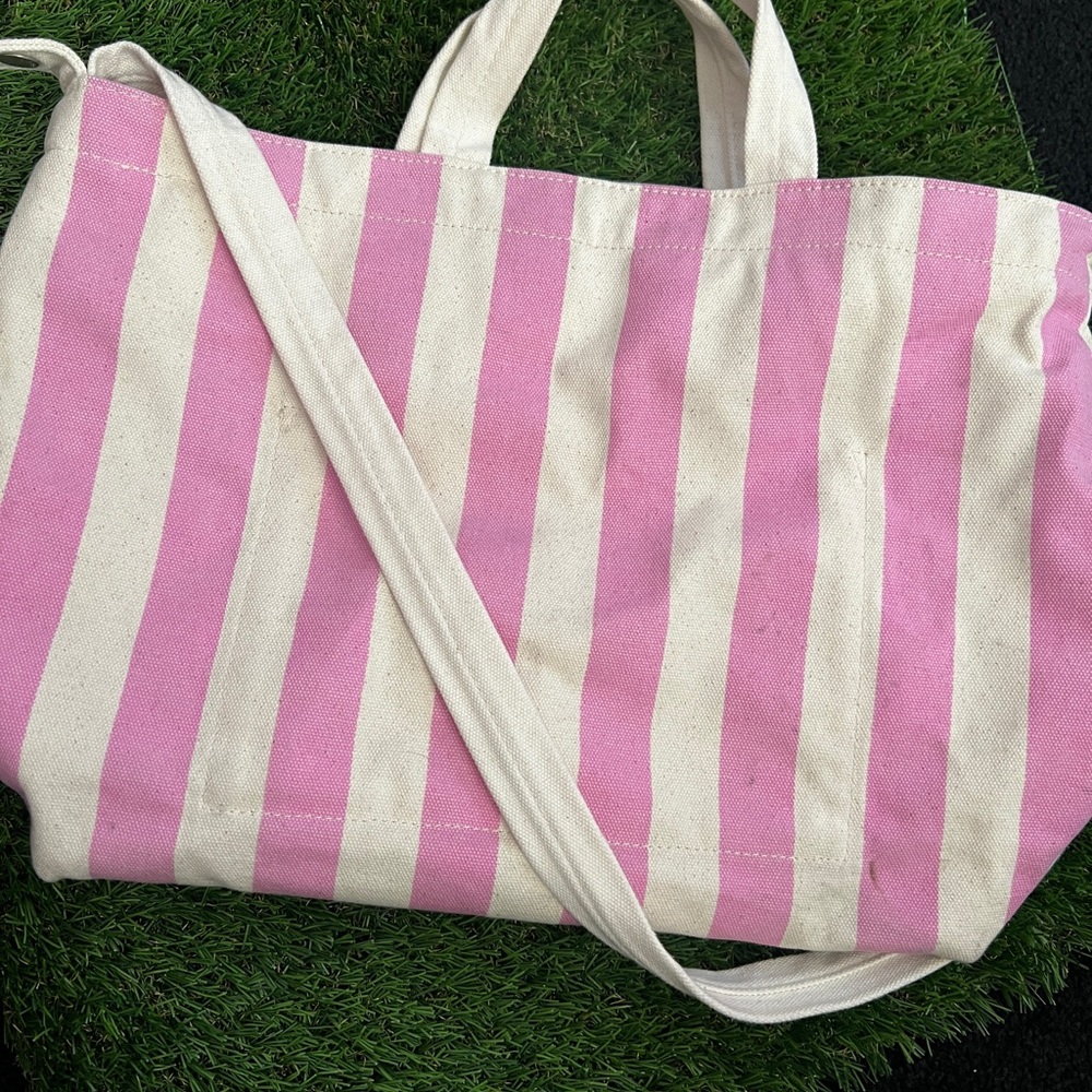 Baggu horizontal zip duck bag